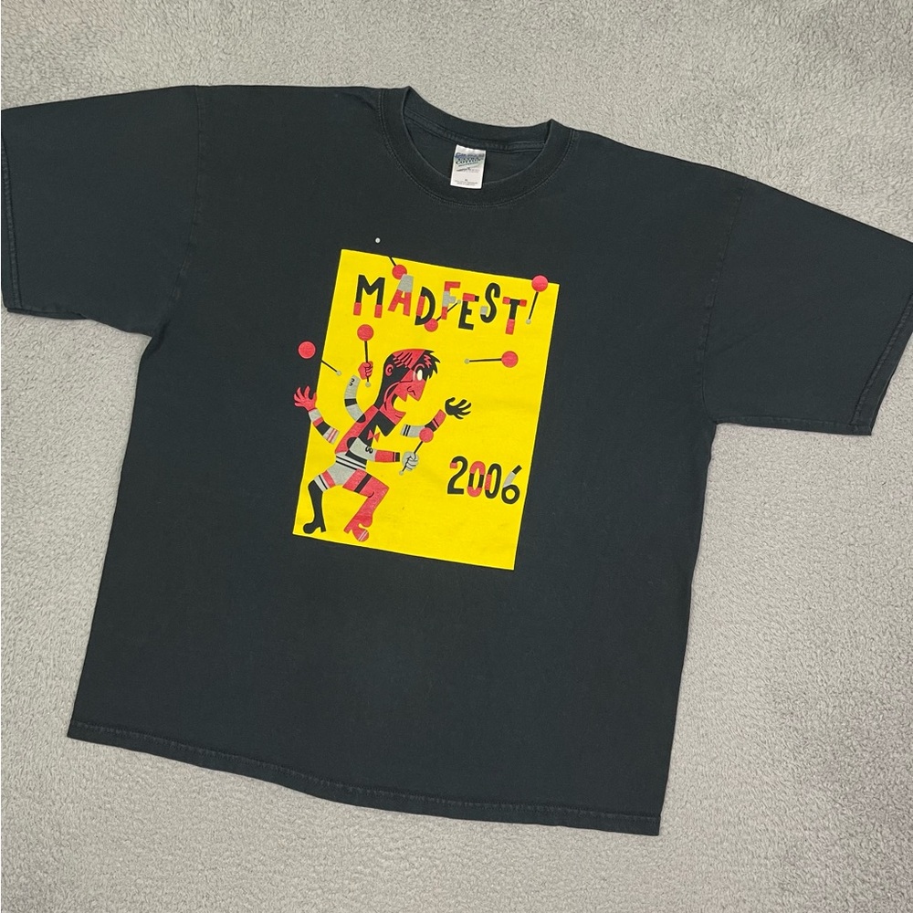 Vintage juggling T-shirt